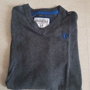 Aeropostale v neck sweater